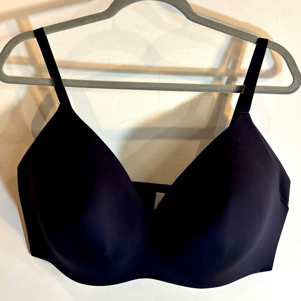 KNIX Sz 8 Wingwoman Black Seamless Bra Adjustable Strap And Back NEW WITH TAGS
